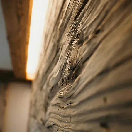 Wohlfuehlzeit Naturdesign Chalet's * 林巴赫