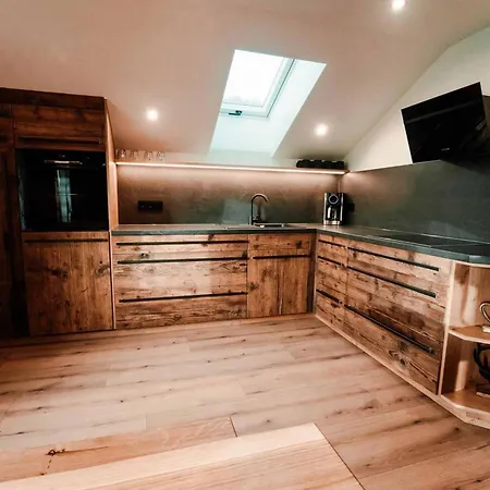 Wohlfuehlzeit Naturdesign Chalet's * 林巴赫