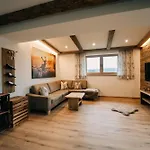 Chalet Wohlfühlzeit Naturdesign Chalet`s *