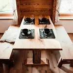 Alpehytte Wohlfuehlzeit Naturdesign Chalet's